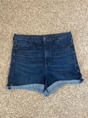American Eagle 18 curvy stretch shorts